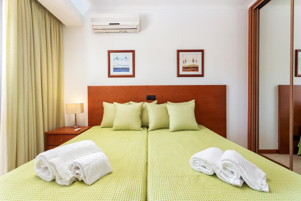 شقة Host Wise - Bright Cozy Flats W Terrace & Pool كوارتيرا المظهر الخارجي الصورة