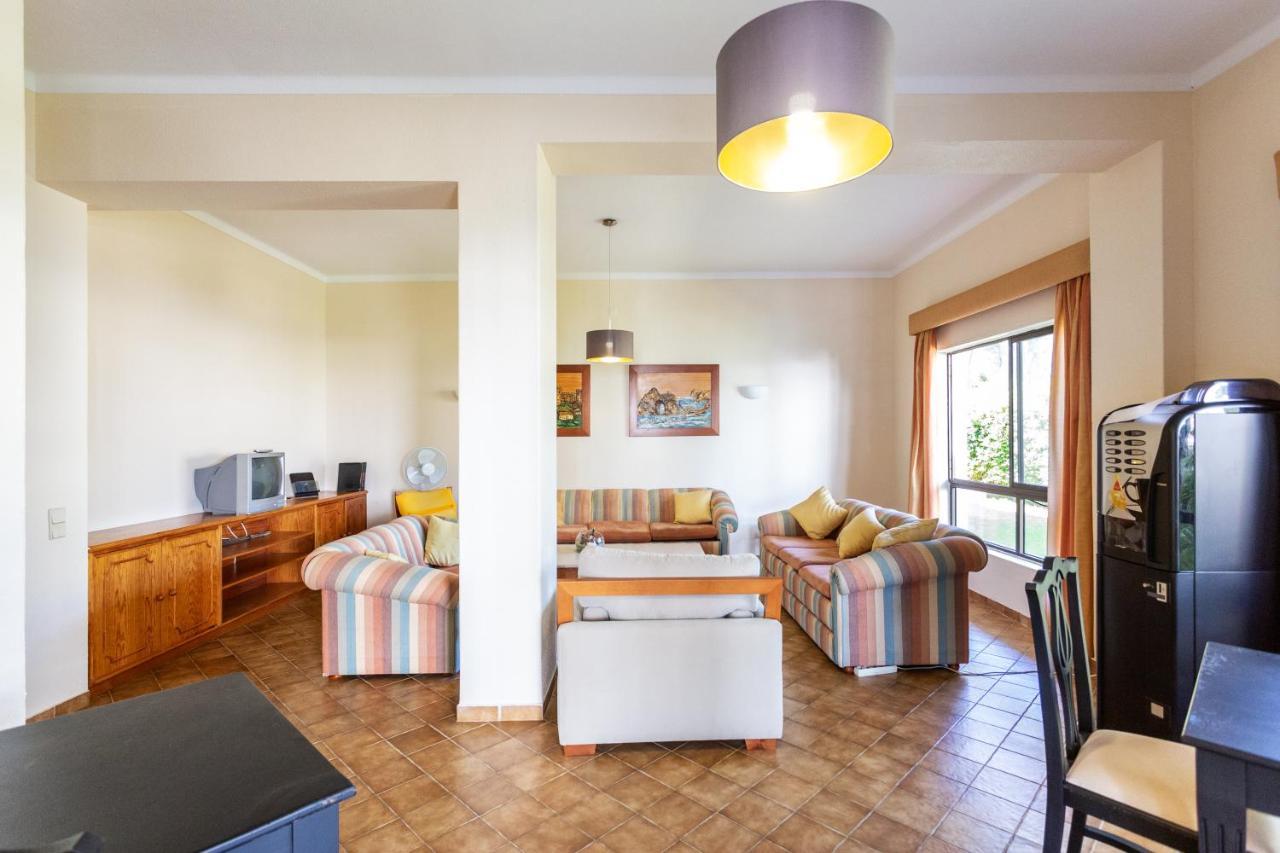 شقة Host Wise - Bright Cozy Flats W Terrace & Pool كوارتيرا المظهر الخارجي الصورة