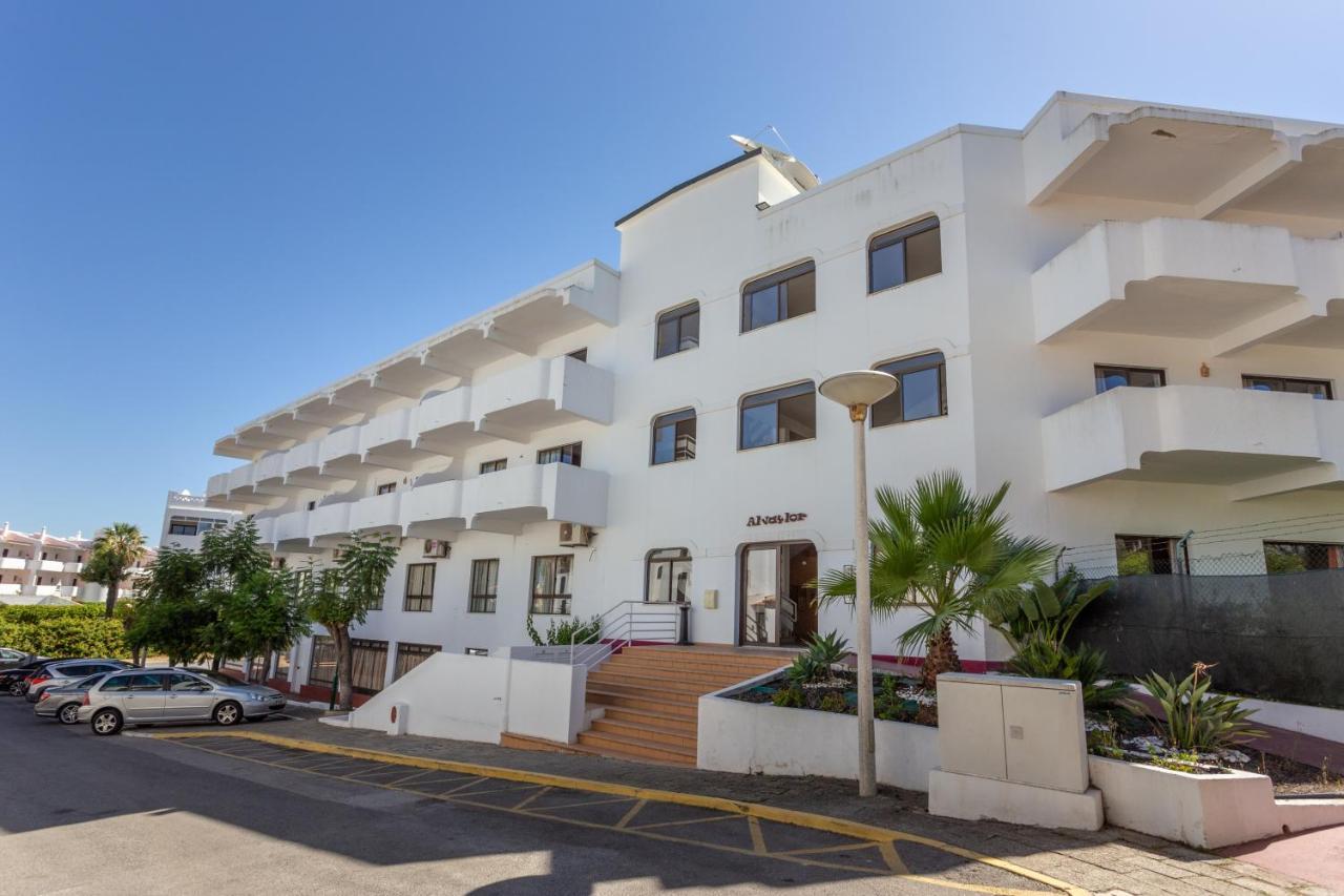 شقة Host Wise - Bright Cozy Flats W Terrace & Pool كوارتيرا المظهر الخارجي الصورة
