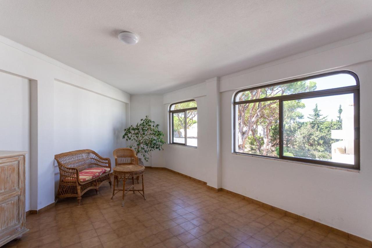 شقة Host Wise - Bright Cozy Flats W Terrace & Pool كوارتيرا المظهر الخارجي الصورة